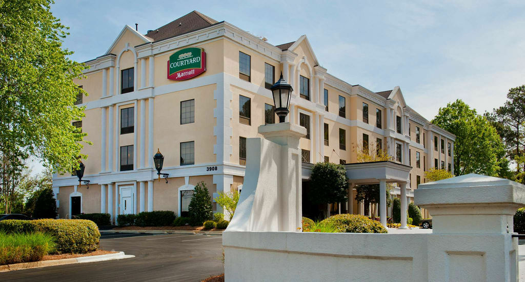 Courtyard Raleigh Crabtree Valley Hotel Exterior photo